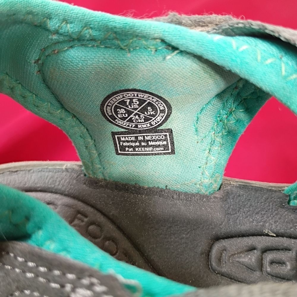 KEEN Women's SZ 7.5 Whisper Smoke Turquoise Waterproof Bungee Lace Slingback . - Picture 5 of 7